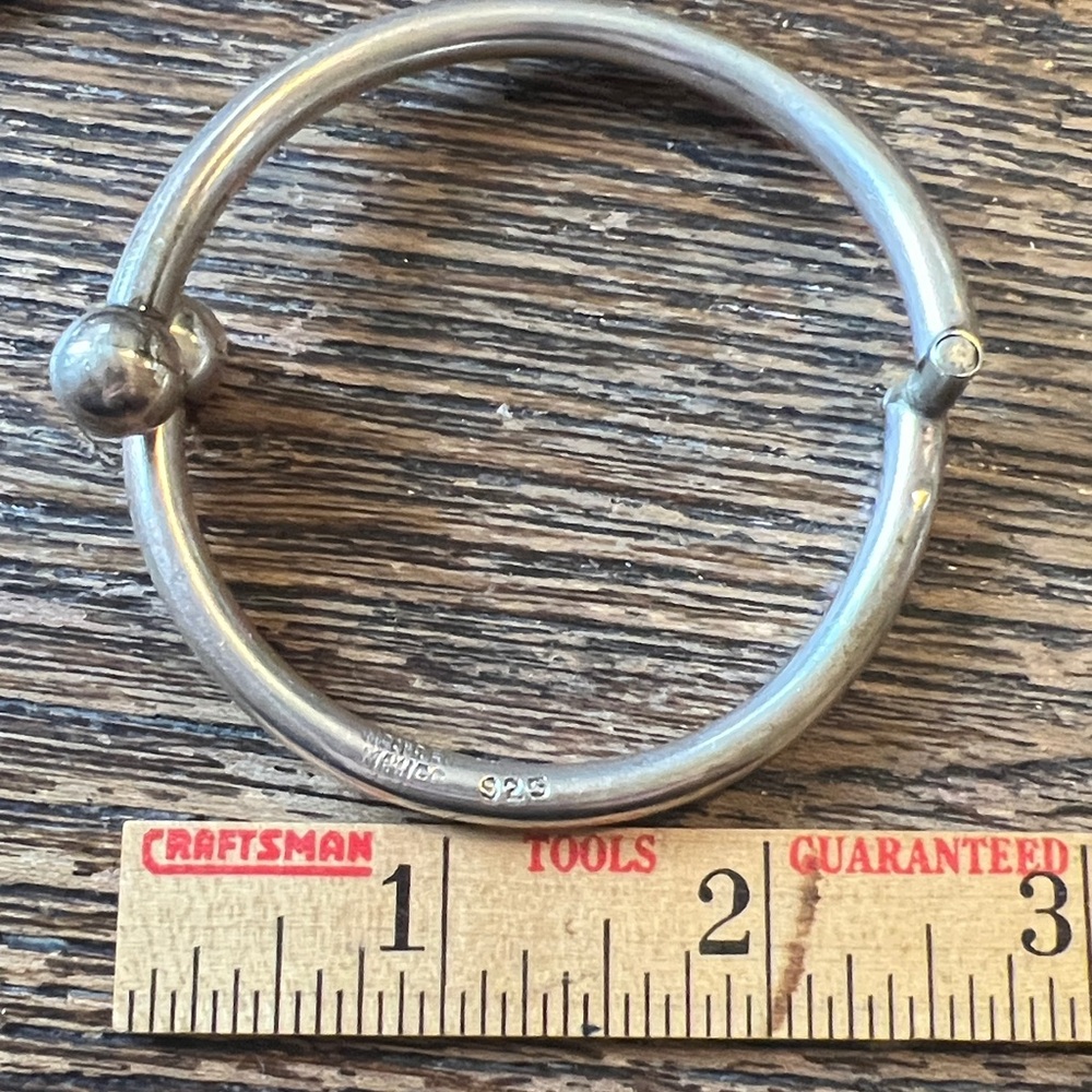 Signed Hecho en Mexico TD-02 Sterling Silver Bypass Cuff Bangle Bracelet - Picture 3 of 3